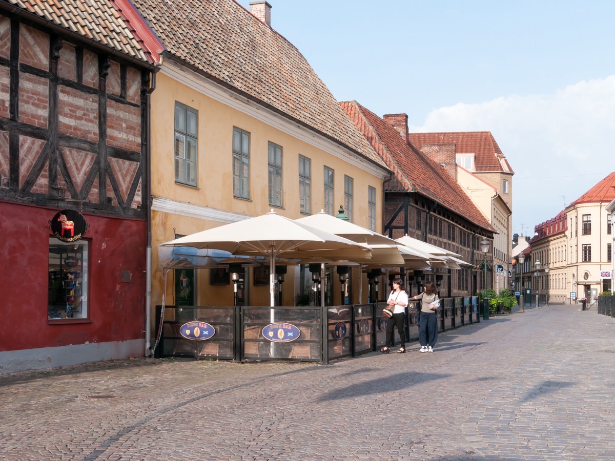 Lilla Torg in Malm&ouml; &ndash; bunter Marktplatz mit Fachwerkhäusern