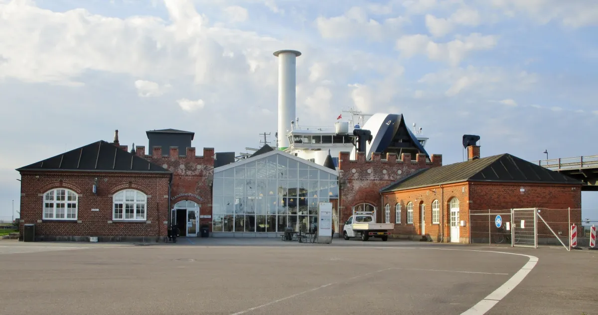 Scandlines-Fähre Berlin im Hafen von Gedser